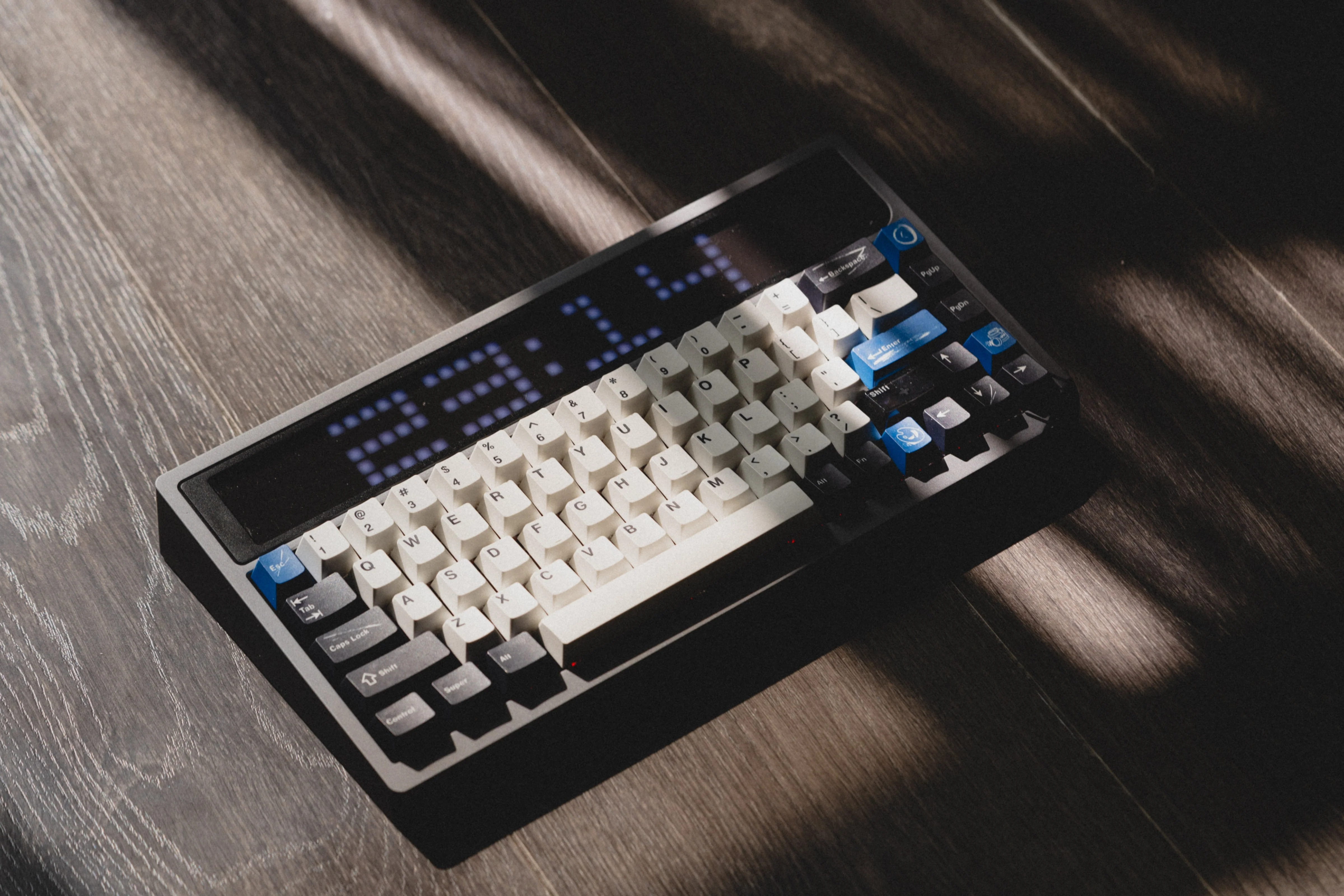 ANGRY MIAO AM RGB 65 Wireless Mechanical Keyboard (Icy Silver Pro V2 Switch) - Image 8