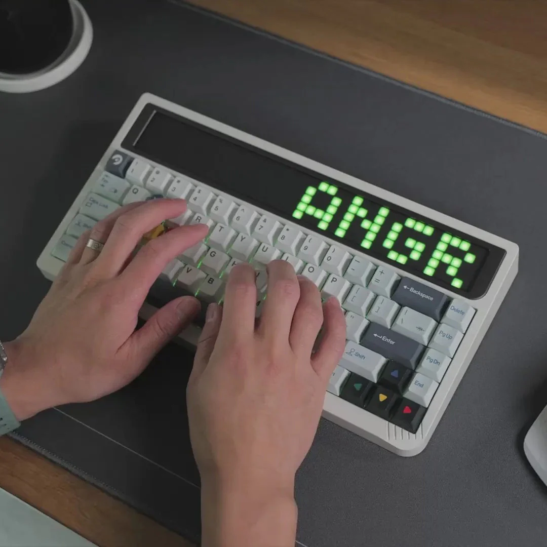 ANGRY MIAO AM RGB 65 Wireless Mechanical Keyboard Bundle - Image 3