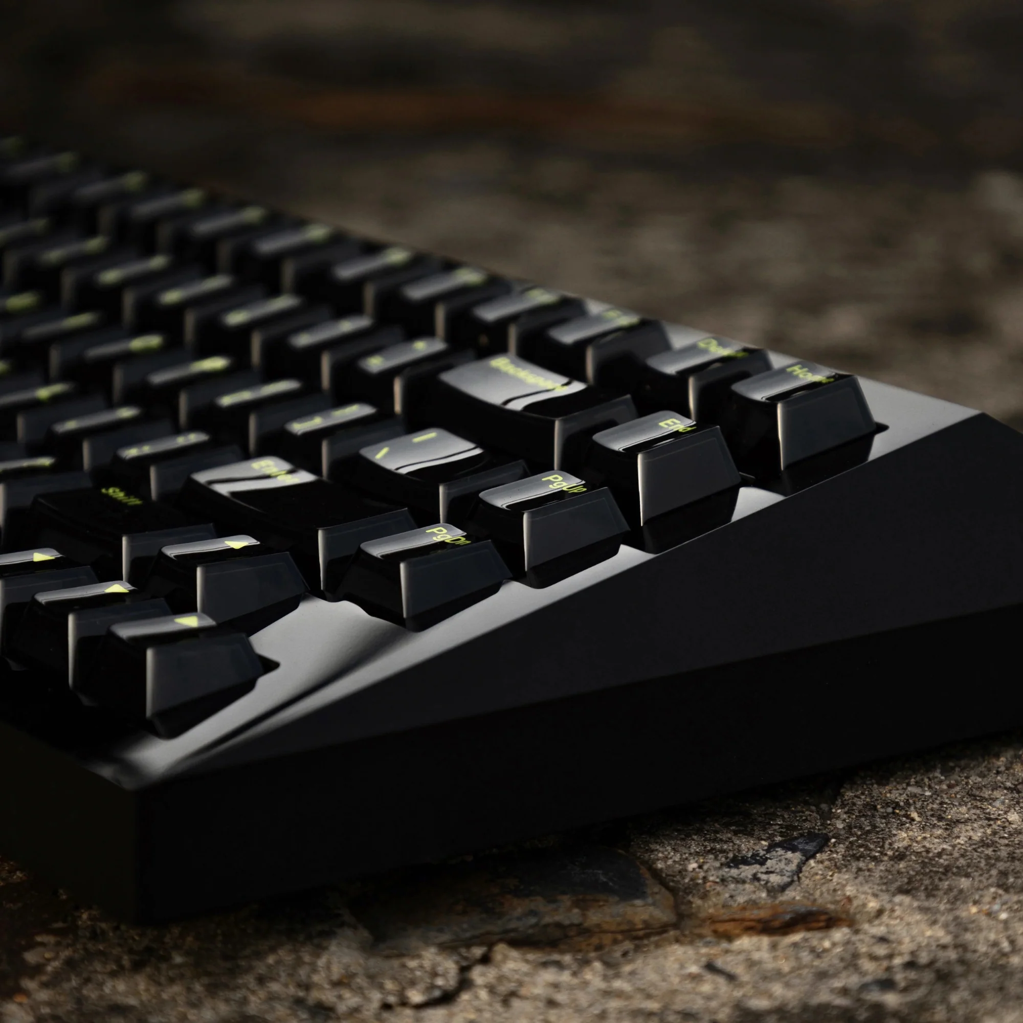Angry Miao CYBERBOARD R2 High Gloss PVD Front Mechanical Keyboard Jet Black Bundle - Image 7