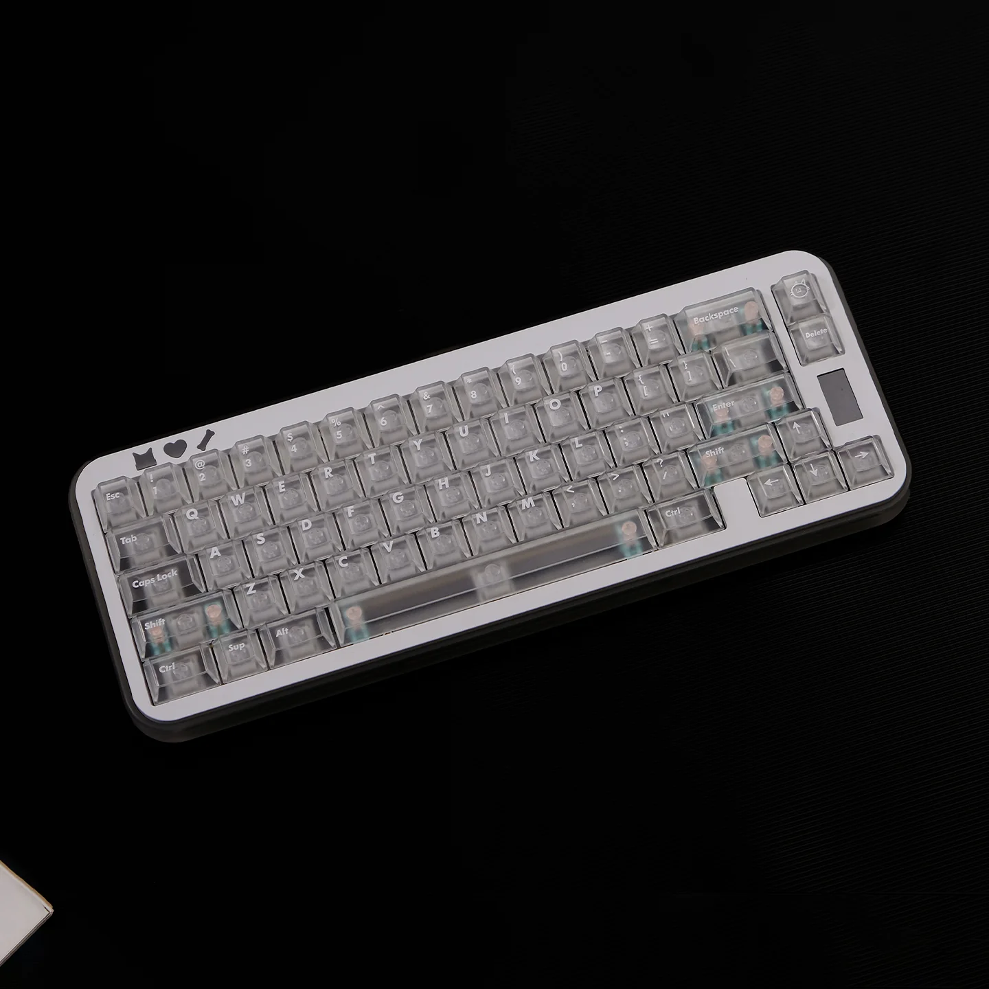 Forsted translucent Cherry Profile PC Keycap - Image 6