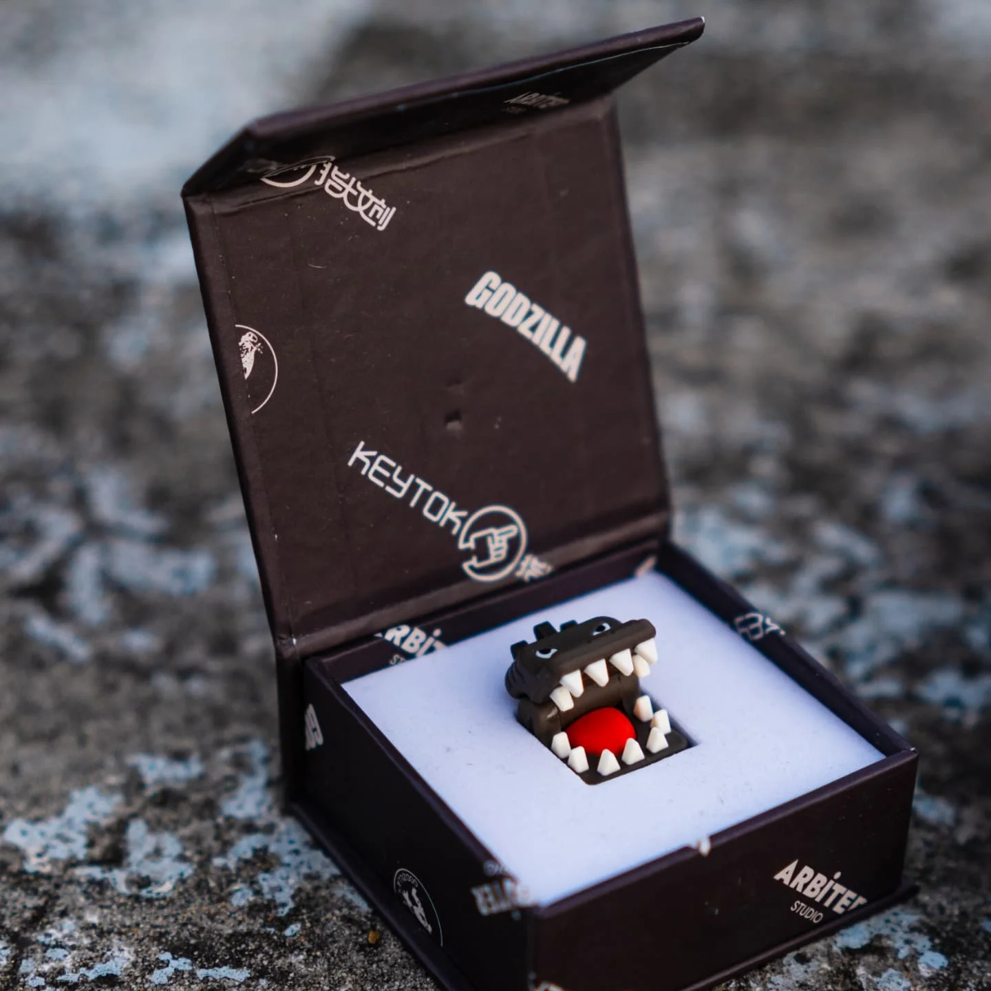 Keytok Classic Godzilla Resin Keycap - Image 6