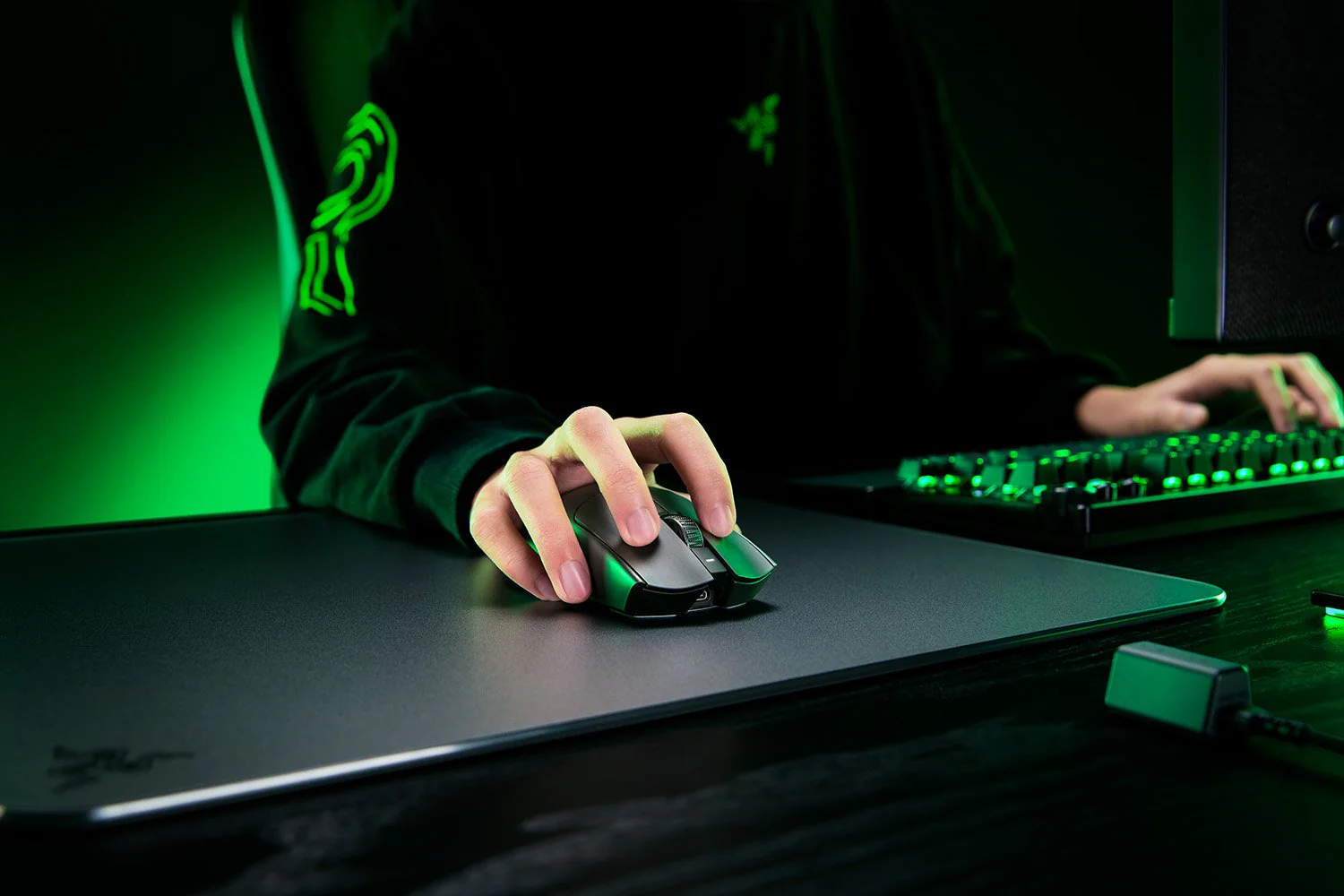 Razer Viper V3 Pro Wireless Gaming Mouse - Image 5